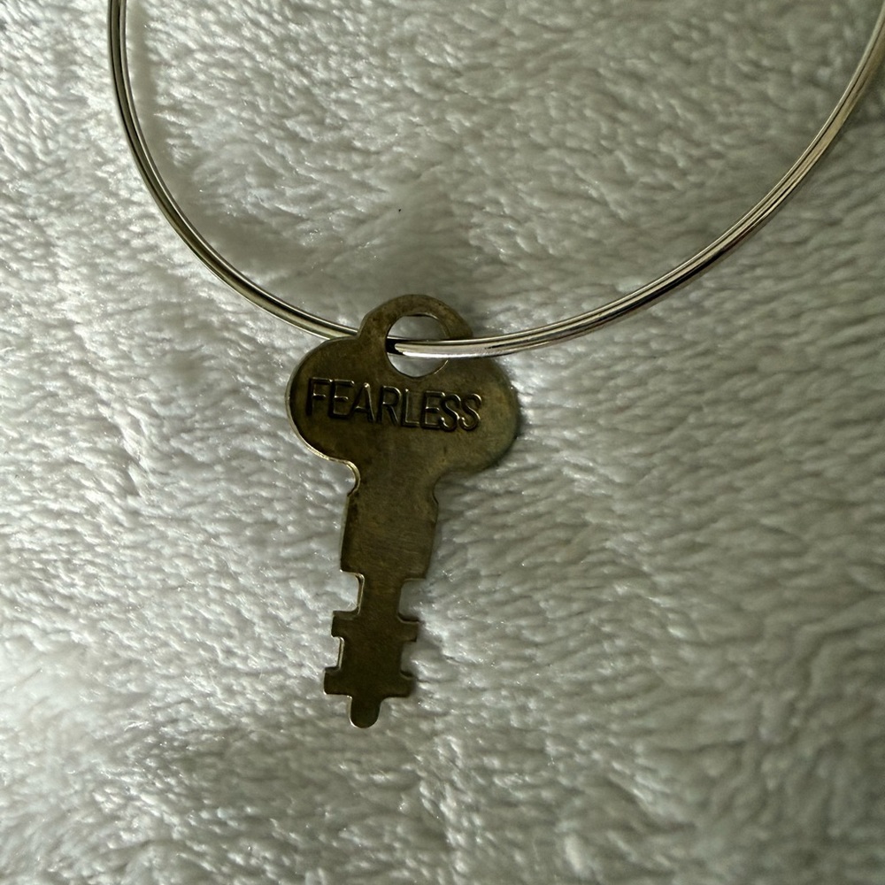 The Giving Keys Gold 'FEARLESS' Key bracelet Necklace